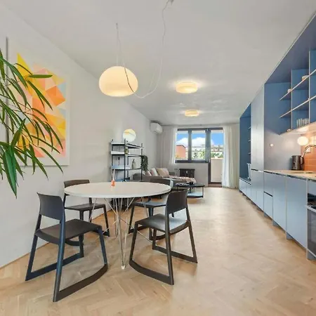 Feriehus Elegant Escape - Modern & *