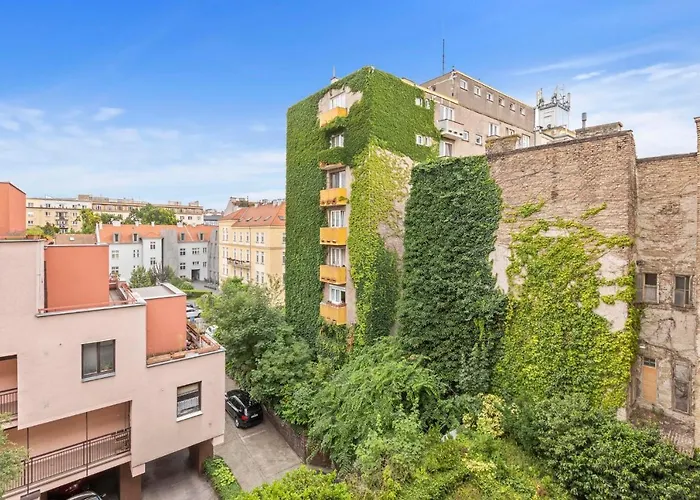 Elegant Escape - Modern & بيت للعطل *