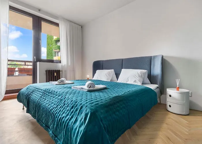 Casa de Férias Elegant Escape - Modern & Bratislava