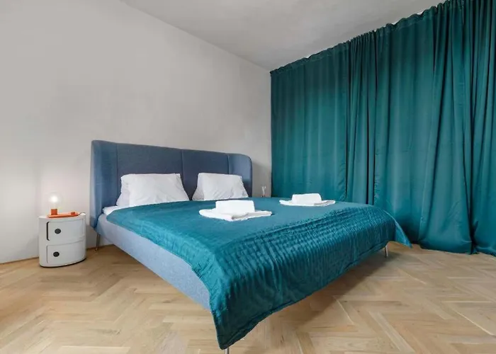 Elegant Escape - Modern & بيت للعطل براتسيلافا