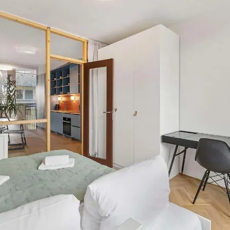 Ferienhaus Elegant Escape - Modern & Pressburg